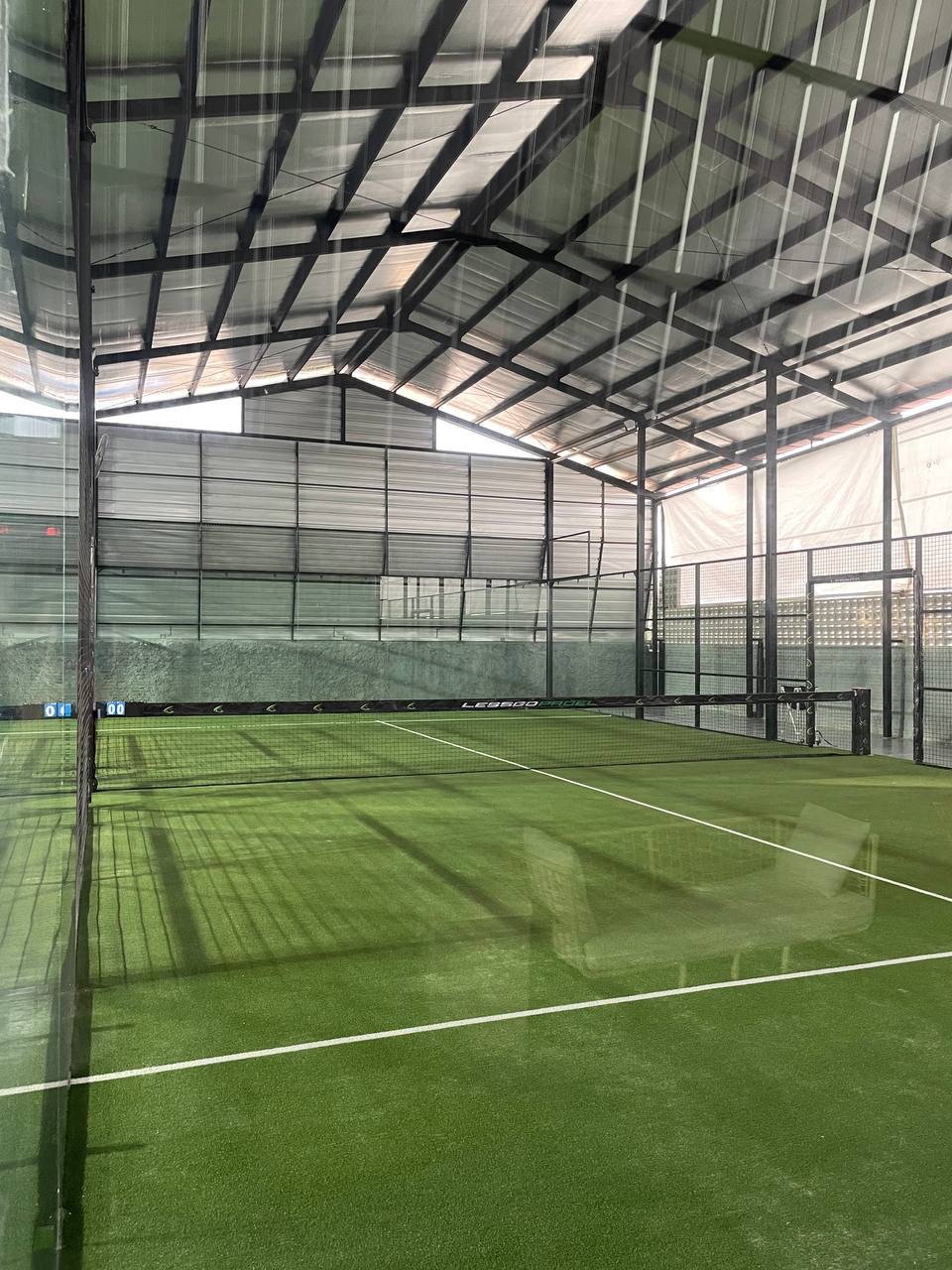 LESSGO Padel Lapangan Hijau